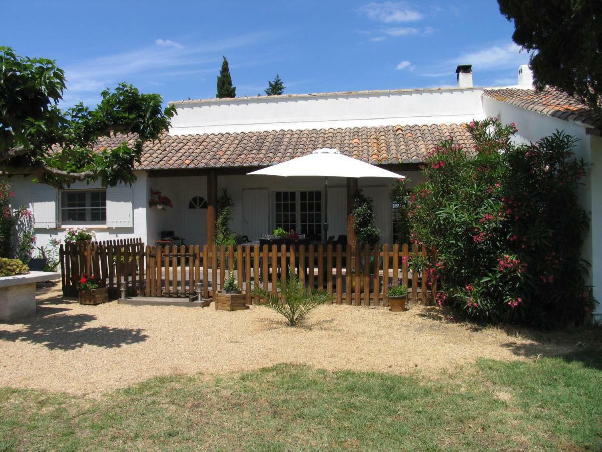 Mas De Charme Les Pellegrins Vila Saintes-Maries-de-la-Mer Exterior foto